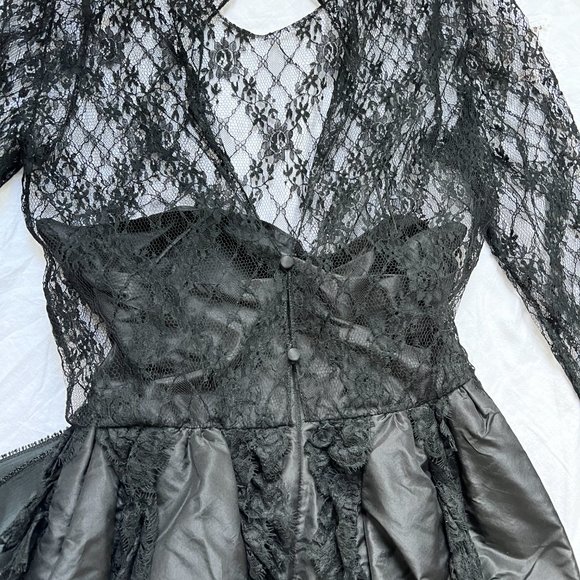 Vintage 80s Bill Blass black lace party dress silk taffeta formal dress - Picture 8 of 9